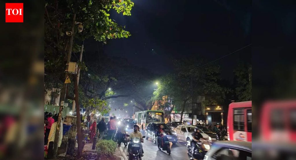 सरकारने सकाळी 5 वाजता ख्रिसमस, नवीन वर्षाची अंतिम मुदत वार्षिक नियम बनवली; कायदा आणि सुव्यवस्थेची जबाबदारी पब, हॉटेल्सवर हलवली