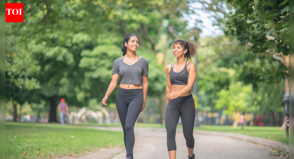 संशोधनानुसार, फिटनेस सुधारण्यासाठी योग्य दररोज चालण्याचे अंतर
