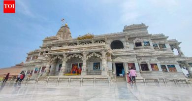 मला वृंदावन कायमचे सोडावे लागले आणि मला माहित नाही की मी पुन्हा कधी परत जाईन की नाही |