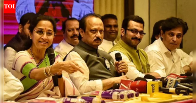 पुणे नागरी निवडणूक: अजित पवारांनी परक्या चुलत बहीण सुप्रिया सुळेसोबत राजकीय मंच शेअर केला; 2 राष्ट्रवादीच्या विलीनीकरणावर ‘वेट अँड वॉच’ म्हणतात