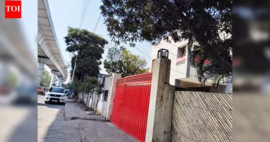 बडतर्फ IAS प्रोबेशनर पूजा खेडकर यांच्या बंगल्यावर झालेल्या दरोड्याची पोलिसांनी चौकशी सुरू केली आहे.