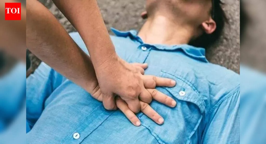 पुण्याच्या धावपटूने सीपीआर शिकल्यानंतर अवघ्या एका आठवड्याने पीअरचा जीव वाचवला