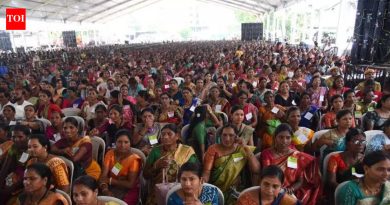 लाडकी बहीन लाभार्थ्यांची क्षेत्रीय पडताळणी अंगणवाडी सेविकांच्या माध्यमातून करण्याचे जिल्हाधिकाऱ्यांनी सांगितले