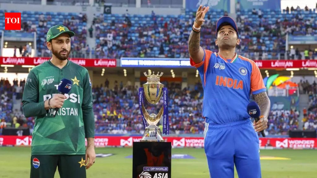 T20 विश्वचषक: भारताच्या सामन्यावर बहिष्कार टाकण्याच्या निर्णयानंतर एसएलसीने पीसीबीला पत्र लिहून 2009 च्या दहशतवादी हल्ल्याची आठवण केली