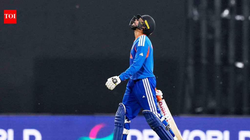 ‘थोडा वेळ’: T20 विश्वचषकातील खराब फॉर्ममध्ये रवी शास्त्री यांनी अभिषेक शर्माला सल्ला दिला