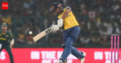 श्रीलंका 15.0 षटकात 141/2 | AUS vs SL Live स्कोअर, T20 World Cup 2026: Pathum Nissanka ने पन्नास ठोकले, श्रीलंका ऑस्ट्रेलिया विरुद्ध अव्वल