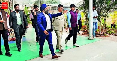 जलशक्ती राज्यमंत्री चौधरी PIBM विद्यार्थ्यांवरील नेतृत्व, प्रभाव याबद्दल बोलतात