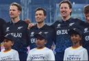 कोलंबोमध्ये राष्ट्रगीत घोटाळा! ENG विरुद्ध NZ च्या लढतीपूर्वी न्यूझीलंडचे खेळाडू हसत सुटले – पहा कोलंबोमध्ये राष्ट्रगीत घोटाळा! ENG विरुद्ध NZ च्या लढतीपूर्वी न्यूझीलंडचे खेळाडू हसत सुटले – पहा