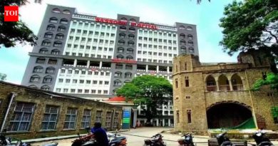 प्रत्येक जिल्ह्यासाठी सरकारकडे 10 वर्षांचा आरोग्यसेवा रोडमॅप आहे, असे मंत्री म्हणतात