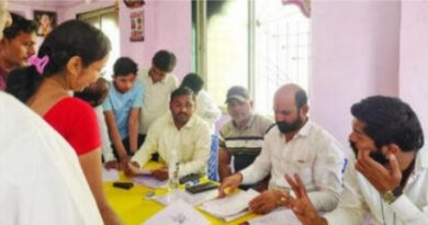 कामशेत मधे  विशेष मतदार नोंदणी अभियानास युवकांचा उत्स्फूर्त प्रतिसाद
