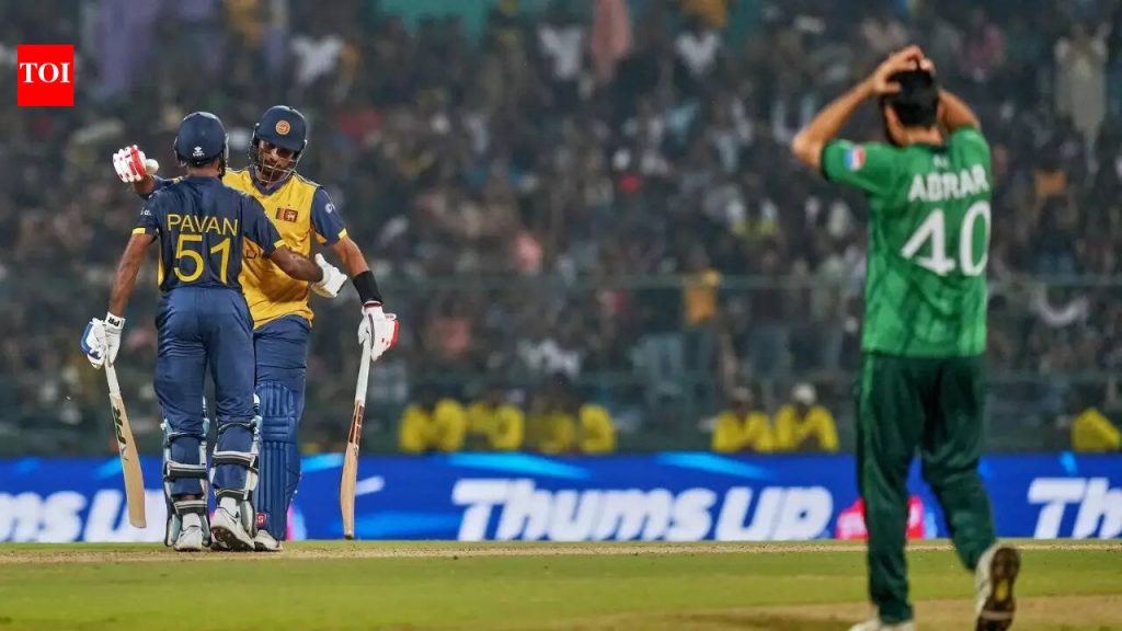 पाकिस्तानने श्रीलंकेला हरवले पण T20 विश्वचषकातून बाहेर; NRR वर न्यूझीलंडने उपांत्य फेरीत प्रवेश केला