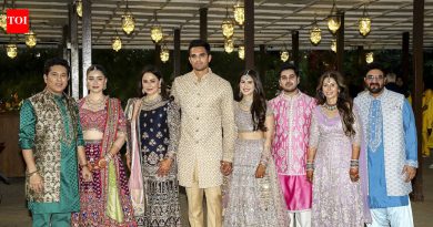 अर्जुन तेंडुलकर सानिया चंधोक वेडिंग लाइव्ह अपडेट्स: अर्जुन-सानिया लग्नाचा उत्सव सुरू; तारे लग्नाआधीच्या सोहळ्याला प्रकाश देतात