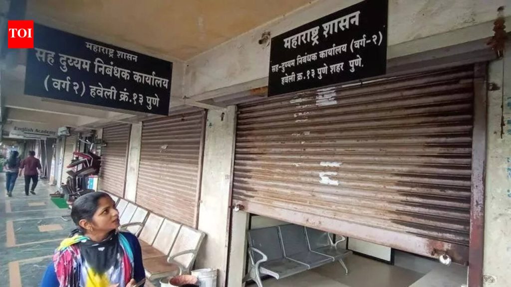 100 हून अधिक प्रलंबित रजा आणि परवाना कागदपत्रांसह नोंदणी कार्यालये आज काम करण्यासाठी