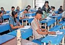 संपूर्ण महाराष्ट्रात एचएससी आणि एसएससी परीक्षांमध्ये कॉपी करण्यास मदत करणाऱ्या शिक्षक, शाळा कर्मचाऱ्यांना बोर्डाने निलंबित केले आहे संपूर्ण महाराष्ट्रात एचएससी आणि एसएससी परीक्षांमध्ये कॉपी करण्यास मदत करणाऱ्या शिक्षक, शाळा कर्मचाऱ्यांना बोर्डाने निलंबित केले आहे
