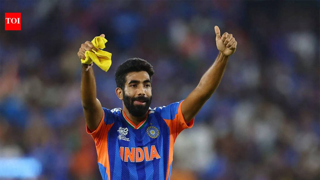 ‘तो मेस्सी किंवा रोनाल्डोसारखा आहे’: इंग्लंडच्या माजी कर्णधाराची जसप्रीत बुमराहशी तुलना