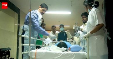 विमा कंपन्या आणि रुग्णालयांविरुद्धच्या तक्रारींची छाननी करण्यासाठी महाराष्ट्र रुग्ण कल्याणाला प्राधान्य देतो