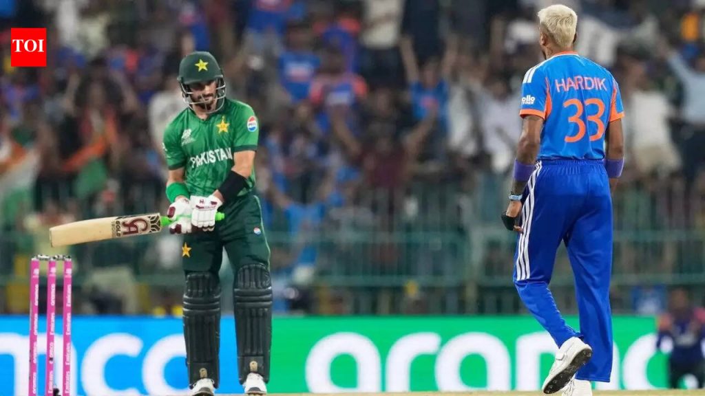 ‘8-0’: पाकिस्तानचे निवडकर्ता आकिब जावेदने टी-20 विश्वचषकादरम्यान शादाब खानच्या दिग्गजांना पुन्हा जिवंत केले