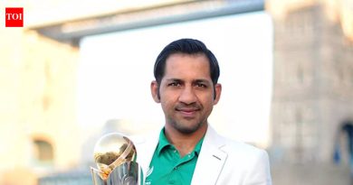 2017 चॅम्पियन्स ट्रॉफी विजेता कर्णधार सर्फराज अहमद सर्व प्रकारच्या क्रिकेटमधून निवृत्त