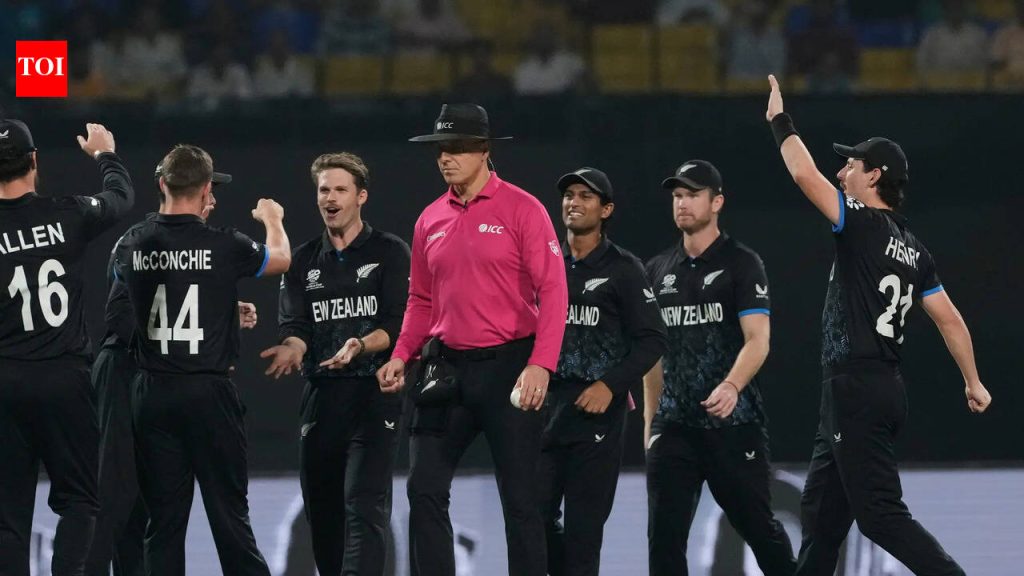 दक्षिण आफ्रिका ०.० षटकात ०/० | NZ vs SA लाइव्ह स्कोअर, तिसरा T20I: न्यूझीलंडने दक्षिण आफ्रिकेविरुद्ध गोलंदाजी करण्याचा निर्णय घेतला