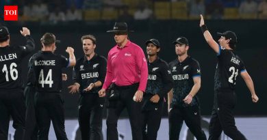 दक्षिण आफ्रिका ०.० षटकात ०/० | NZ vs SA लाइव्ह स्कोअर, तिसरा T20I: न्यूझीलंडने दक्षिण आफ्रिकेविरुद्ध गोलंदाजी करण्याचा निर्णय घेतला