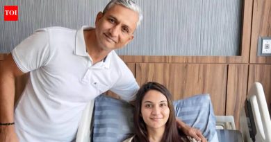 ‘सोपे नव्हते’: अनायाने लिंग-पुष्टीकरण शस्त्रक्रियेनंतर वडील संजय बांगरची भूमिका उघड केली