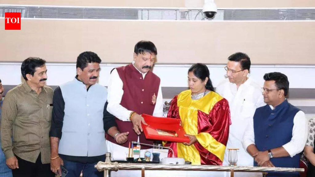 पीएमसीचा अर्थसंकल्प रु. 15,000 चा टप्पा ओलांडला, पारंपारिक कर-आधारित महसूल स्रोतांवर स्थायी समिती बँका