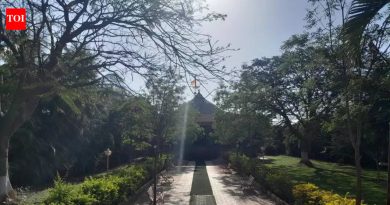 बलात्काराच्या आरोपी ज्योतिषाच्या मंदिरासाठी 2018 मध्ये 1.05 कोटी रुपयांच्या राज्य निधीवर गदारोळ