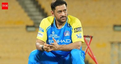 IPL 2026: एमएस धोनी 2 आठवडे बाहेर; चेन्नई सुपर किंग्जला मोठा धक्का बसला आहे