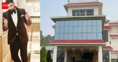 मोहम्मद शमीचे अमरोहा, उत्तर प्रदेश येथे ₹ 15 कोटींहून अधिक विस्तारित फार्महाऊस हे आंब्याच्या बागा, क्रिकेट सराव खेळपट्ट्या आणि ग्रामीण भागात राहण्याबद्दल आहे.