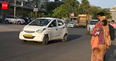 भाडे नियमांचे पालन न केल्याने पुणे आरटीओने उबेरला पत्र पाठवले, कॅबी आणि ऑटो चालकांवर कारवाई होईल