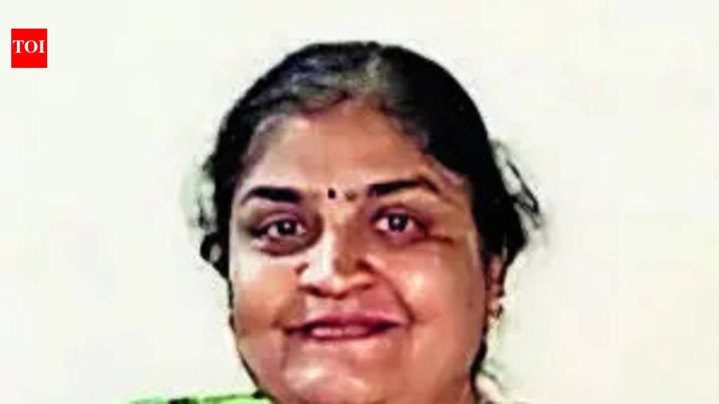 NEET प्रकरणात अटक झाल्यानंतर जीवशास्त्राच्या शिक्षकाला महाविद्यालयातून निलंबित करण्यात आले आहे