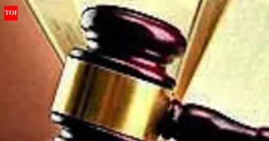 मुलीवर बलात्कार केल्याप्रकरणी न्यायालयाने पुरुषाला 20 वर्षांची शिक्षा सुनावली