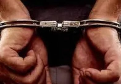 चाकणजवळ ट्रकचालकाला मारहाण करणाऱ्या चौघांना अटक चाकणजवळ ट्रकचालकाला मारहाण करणाऱ्या चौघांना अटक