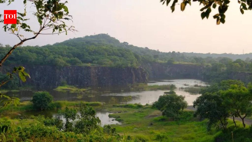 4-5 मिनिटे वाचवण्यासाठी, एक प्रस्तावित रस्ता धोकादायक वेताळ टेकडी
