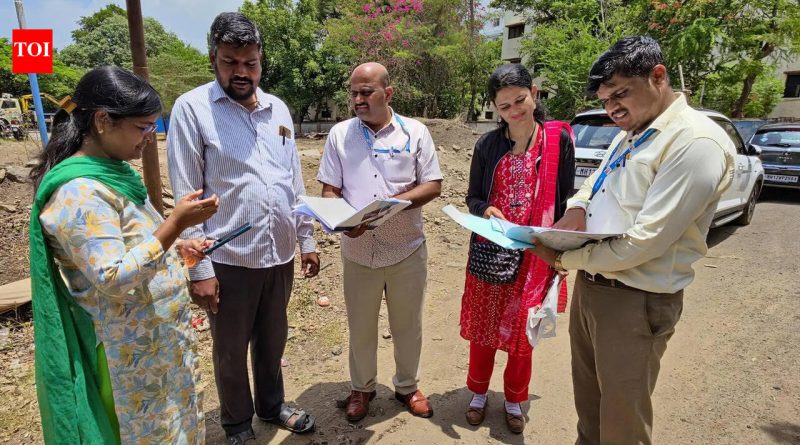 प्रगणक दार बंद, व्यंग आणि उद्धटपणाचा सामना करत कर्तव्य पार पाडतात | पुणे बातम्या
