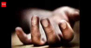राज्य उत्पादन शुल्क विभागाने 25 ग्राम पंचायतींना नोटिसा बजावल्या आहेत ज्यामध्ये अवैध दारू विक्री केंद्रे सुरू आहेत. राज्य उत्पादन शुल्क विभागाने 25 ग्राम पंचायतींना नोटिसा बजावल्या आहेत ज्यामध्ये अवैध दारू विक्री केंद्रे सुरू आहेत.