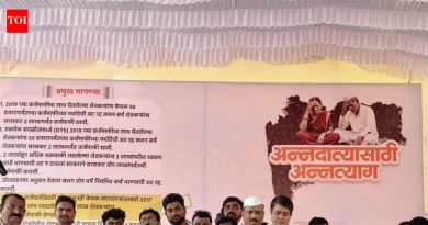 रोहित पवार यांचे पंढरपुरात उपोषण, बिनशर्त कर्जमाफीची मागणी | पुणे बातम्या रोहित पवार यांचे पंढरपुरात उपोषण, बिनशर्त कर्जमाफीची मागणी | पुणे बातम्या