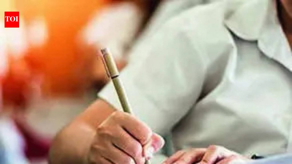 शहरांपासून ते आदिवासी वाड्यांपर्यंत, महाराष्ट्र नवीन शैक्षणिक वर्षात शाळेच्या पहिल्या दिवसासाठी सज्ज झाला आहे