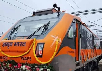 रेल्वेमंत्री वैष्णव आणि मुख्यमंत्री फडणवीस यांच्या हस्ते पुण्यातून दोन नवीन गाड्यांचे उद्घाटन | पुणे बातम्या रेल्वेमंत्री वैष्णव आणि मुख्यमंत्री फडणवीस यांच्या हस्ते पुण्यातून दोन नवीन गाड्यांचे उद्घाटन | पुणे बातम्या