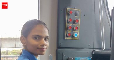 पुणे मेट्रो लाइन 3 चे नेतृत्व करण्यासाठी 90 महिलांनी लोको पायलट म्हणून प्रशिक्षण पूर्ण केले