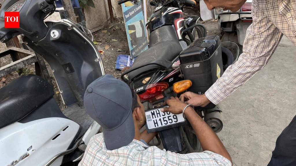 अंतिम मुदत संपल्याने, बनावट HSRPs पुन्हा मागणीत आहेत