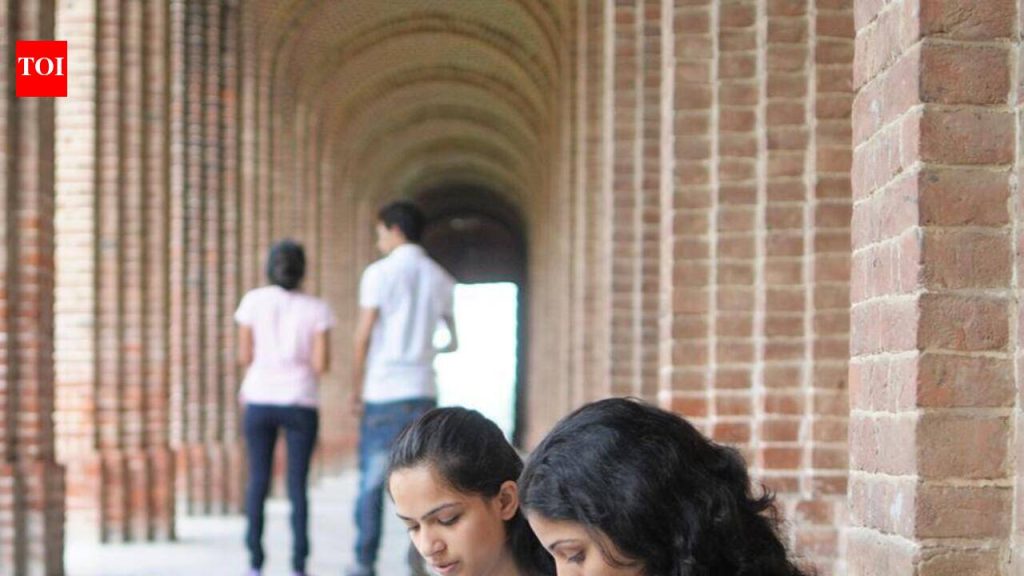 फेरी 3 मध्ये 28k जागा मिळवा, शहरातील महाविद्यालयांमध्ये कट-ऑफ सुलभ