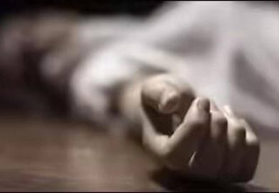 रावेत येथे वैद्यकीय व्यावसायिकाची २४ व्या मजल्यावरून उडी मारून मृत्यू रावेत येथे वैद्यकीय व्यावसायिकाची २४ व्या मजल्यावरून उडी मारून मृत्यू