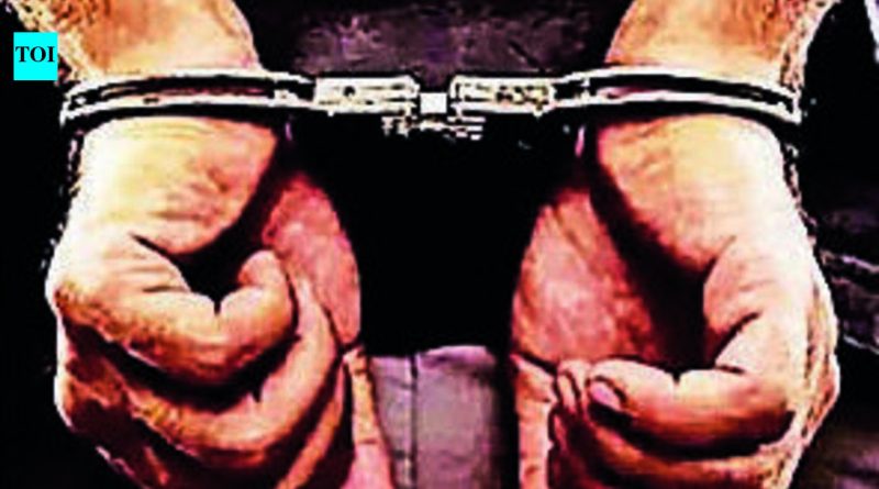 महिलेचा सुगावा पोलिसांना 4 तासांत चेन स्नॅचर पकडण्यात मदत करतो