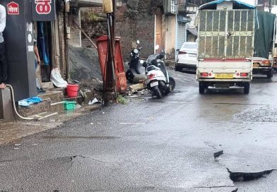 तळेगाव दाभाडे रस्त्यावर पाणी फुटले नवीन पाईपलाईनची नियोजित चाचणी : परिषद तळेगाव दाभाडे रस्त्यावर पाणी फुटले नवीन पाईपलाईनची नियोजित चाचणी : परिषद
